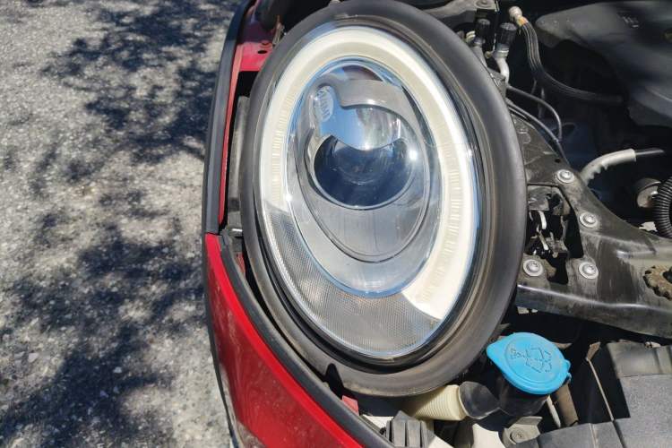Used MINI 2014 1.5T COOPER Excitement Right Front Headlight