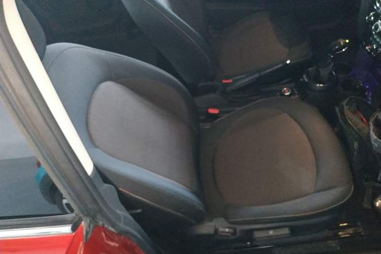 Used MINI 2014 1.5T COOPER Fun Right Front Seat