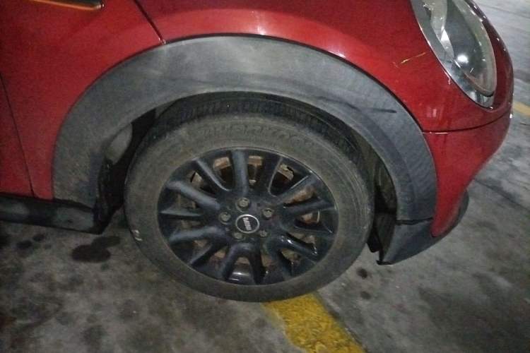 Used MINI 2014 1.2T ONE+ Right Front Wheel Hub