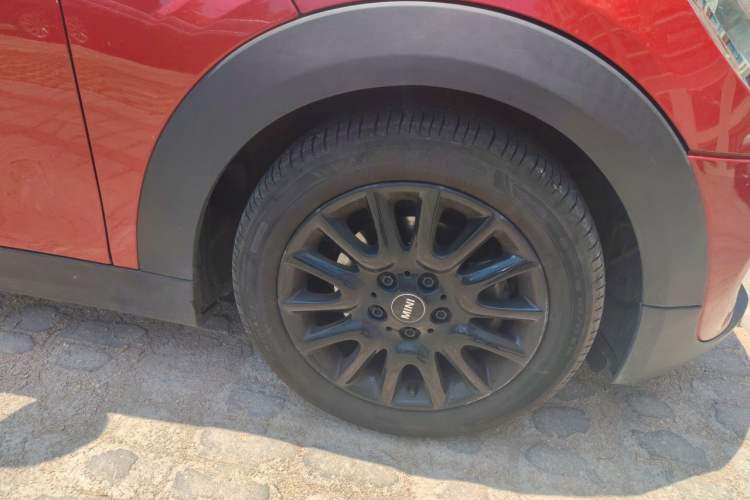 Used MINI 2014 1.2T ONE+ Right Front Wheel Hub