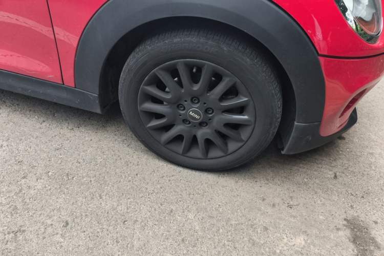 Used MINI 2014 1.2T ONE+ Right Front Wheel Hub