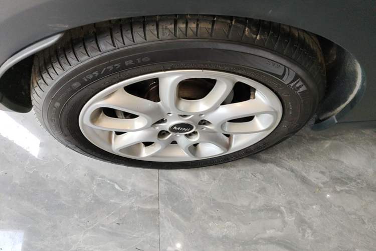 Used MINI 2014 1.5T COOPER Fun Right Rear Wheel Hub