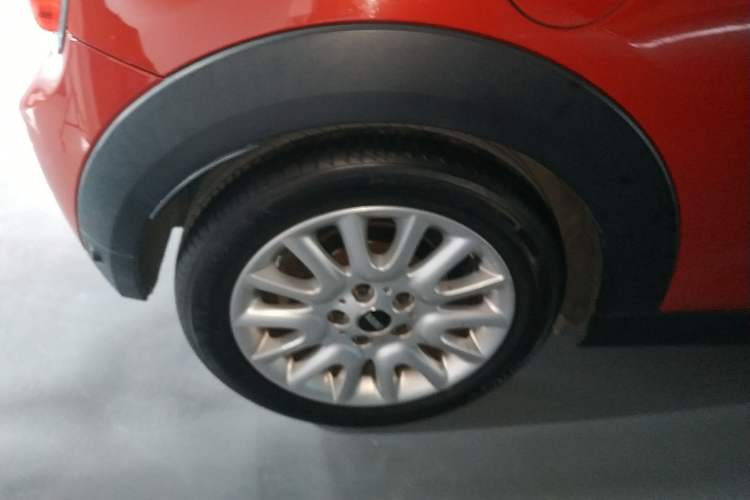 Used MINI 2014 1.5T COOPER Fun Right Rear Wheel Hub
