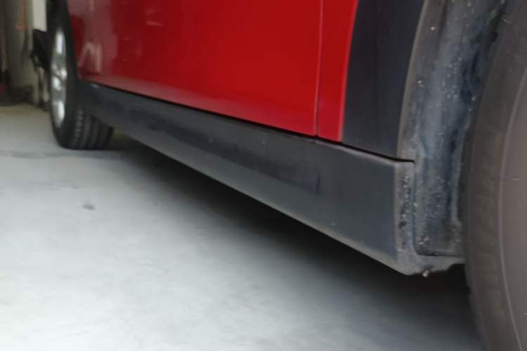 Used MINI 2014 1.2T ONE+ Right Side Sill