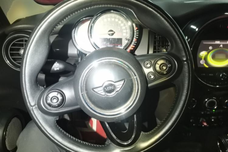 Used MINI 2014 1.5T COOPER Fun Steering Wheel