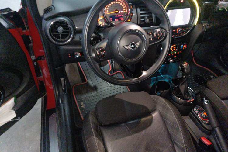 Used MINI 2014 1.5T COOPER Excitement Steering Wheel