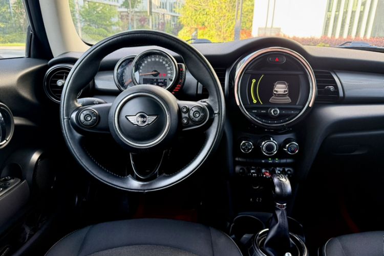 Used MINI 2014 1.5T COOPER Fun Steering Wheel