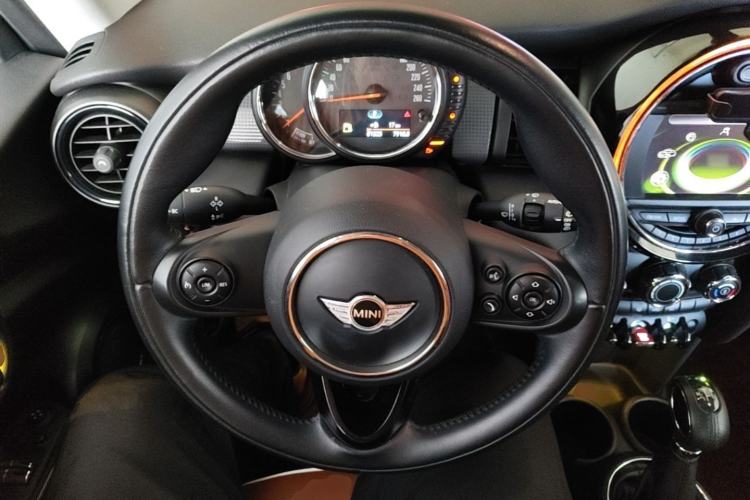 Used MINI 2014 1.5T COOPER Fun Steering Wheel