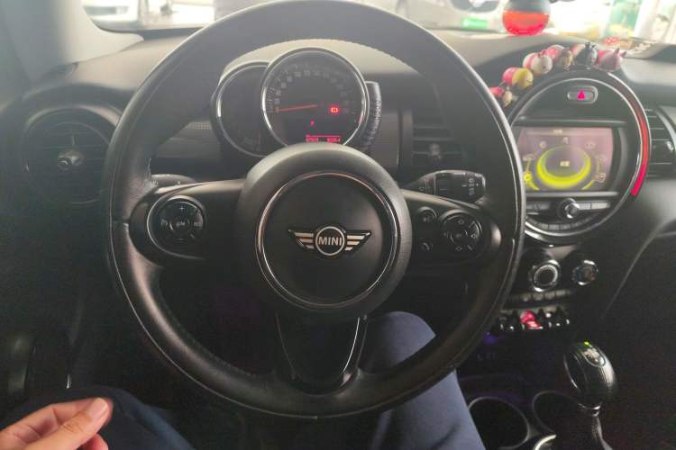 Used MINI 2014 1.5T COOPER Fun Steering Wheel