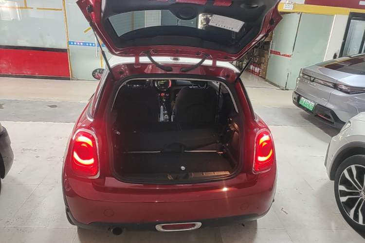 Used MINI 2014 1.5T COOPER Excitement Trunk