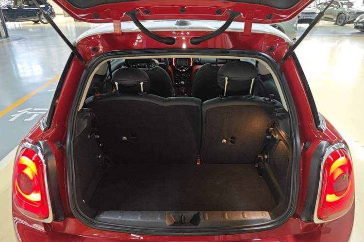Used MINI 2014 1.5T COOPER Excitement Trunk