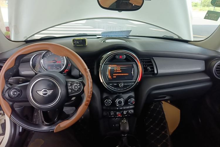 Used MINI 2014 1.5T COOPER Fun Center Console