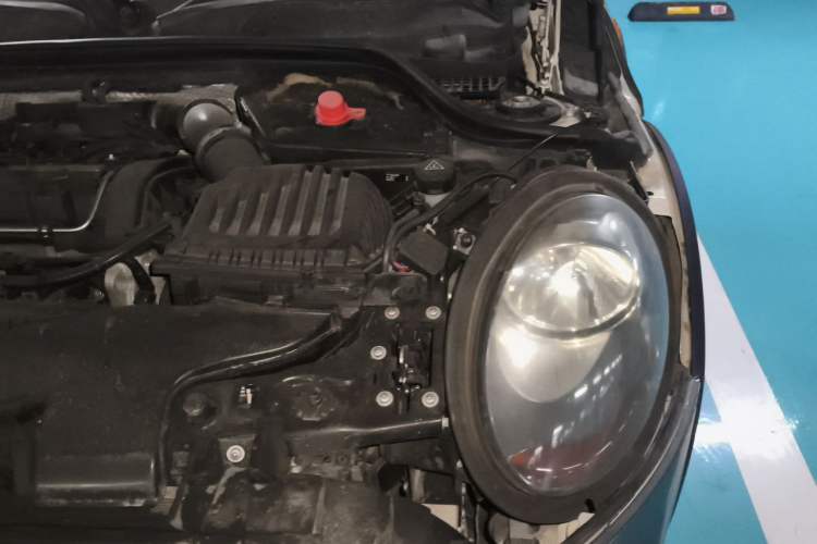 Used MINI 2014 1.2T ONE+ Engine Bay Left