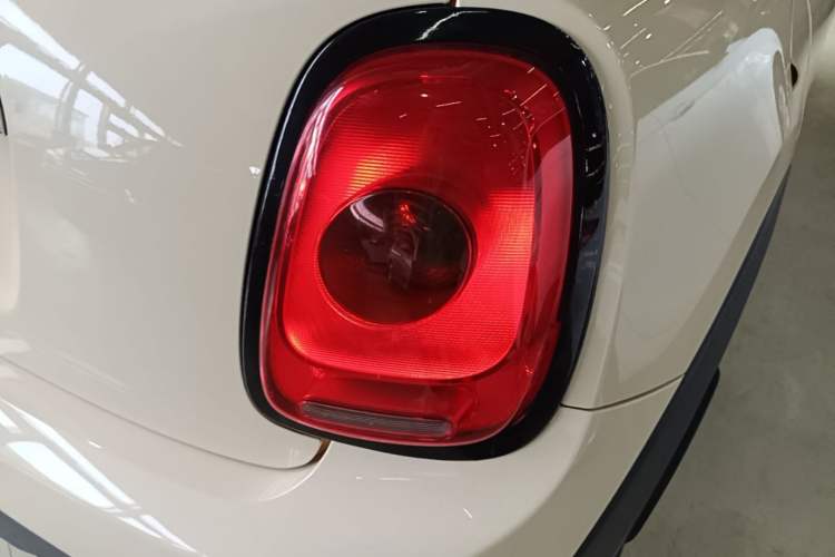 Used MINI 2014 1.2T ONE Exterior 3