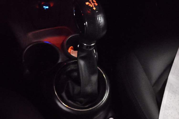Used MINI 2014 1.2T ONE+ Gear Lever