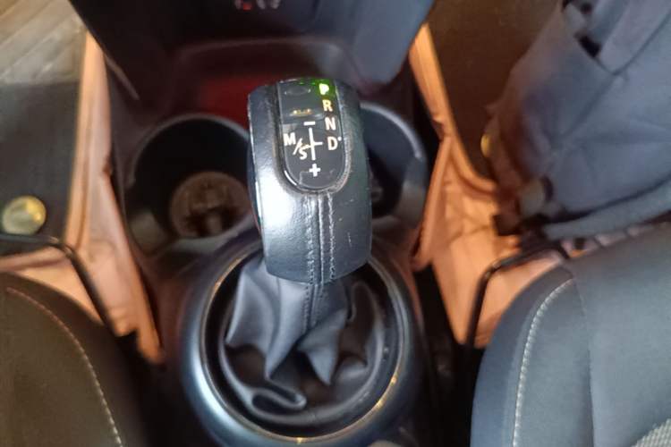 Used MINI 2014 1.2T ONE Gear Lever
