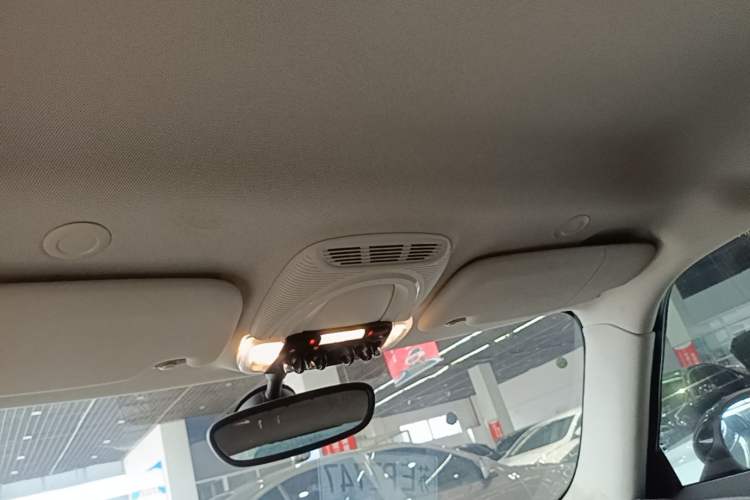 Used MINI 2014 1.2T ONE Headliner