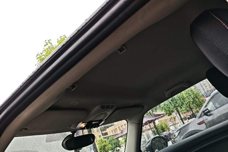 Used MINI 2014 1.2T ONE Headliner
