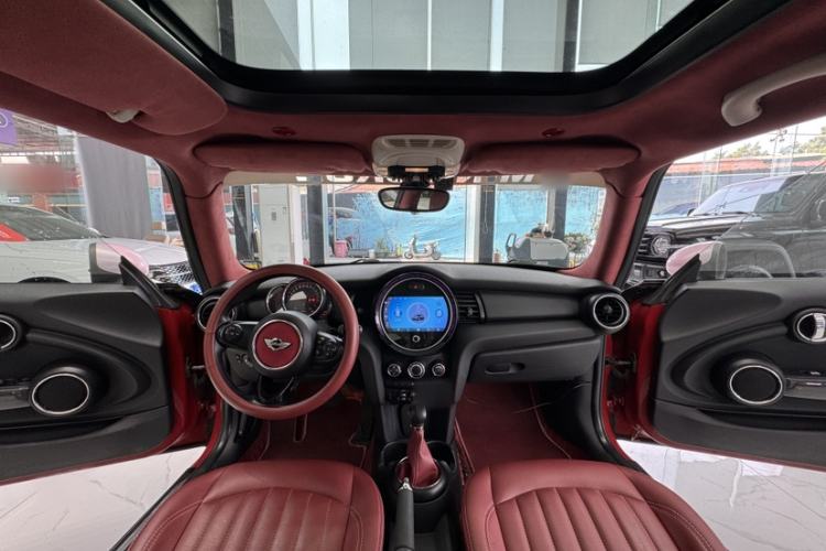 Used MINI 2014 1.2T ONE+ Interior 2