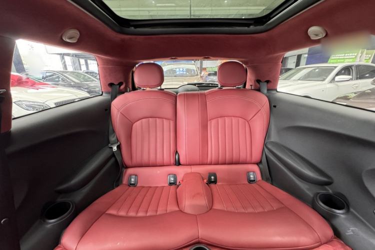 Used MINI 2014 1.2T ONE+ Interior 3