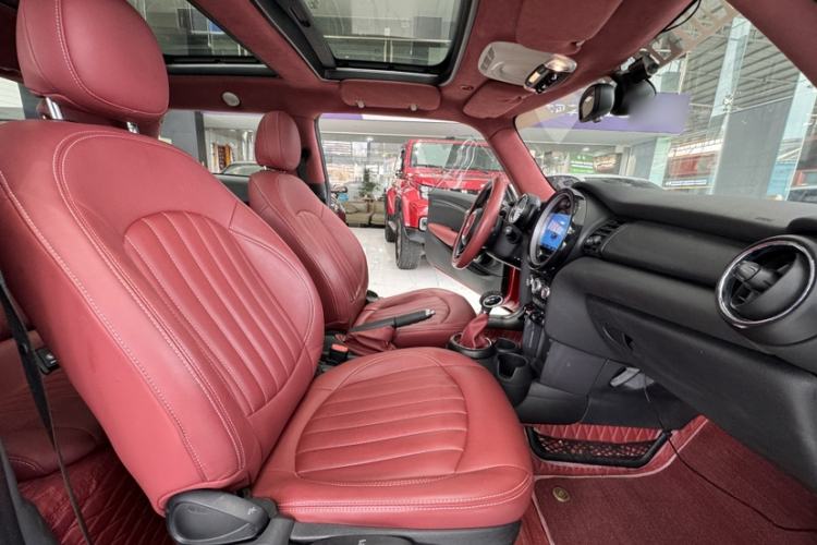Used MINI 2014 1.2T ONE+ Interior 6