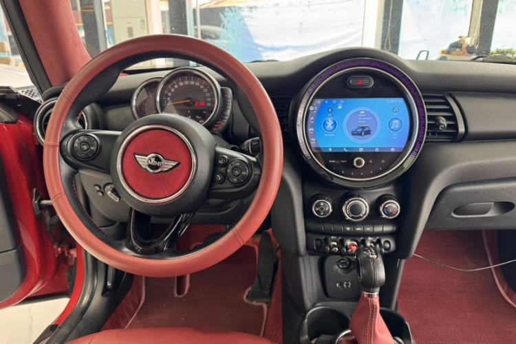 Used MINI 2014 1.2T ONE+ Interior 8