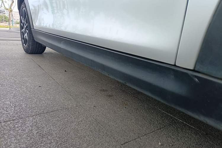 Used MINI 2014 1.5T COOPER Fun Right Side Sill