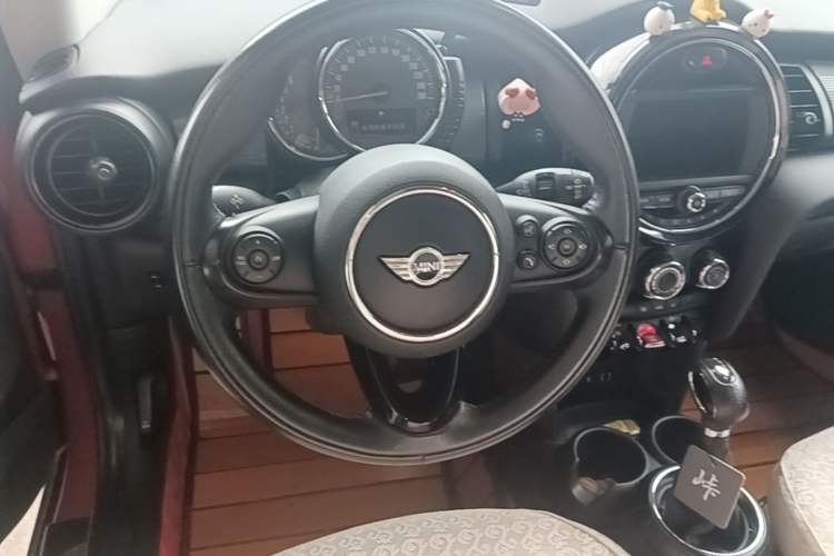 Used MINI 2014 1.5T COOPER Fun Steering Wheel