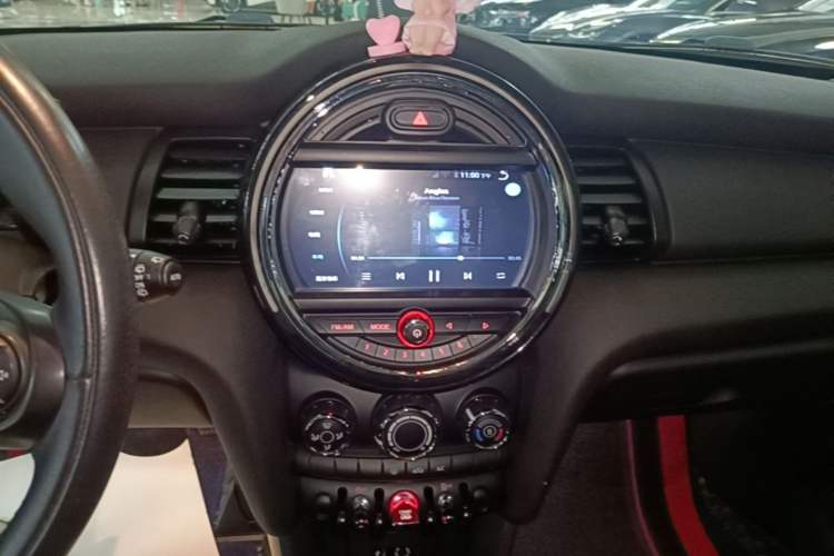 Used MINI 2014 1.2T ONE+ Audio And AC Panel