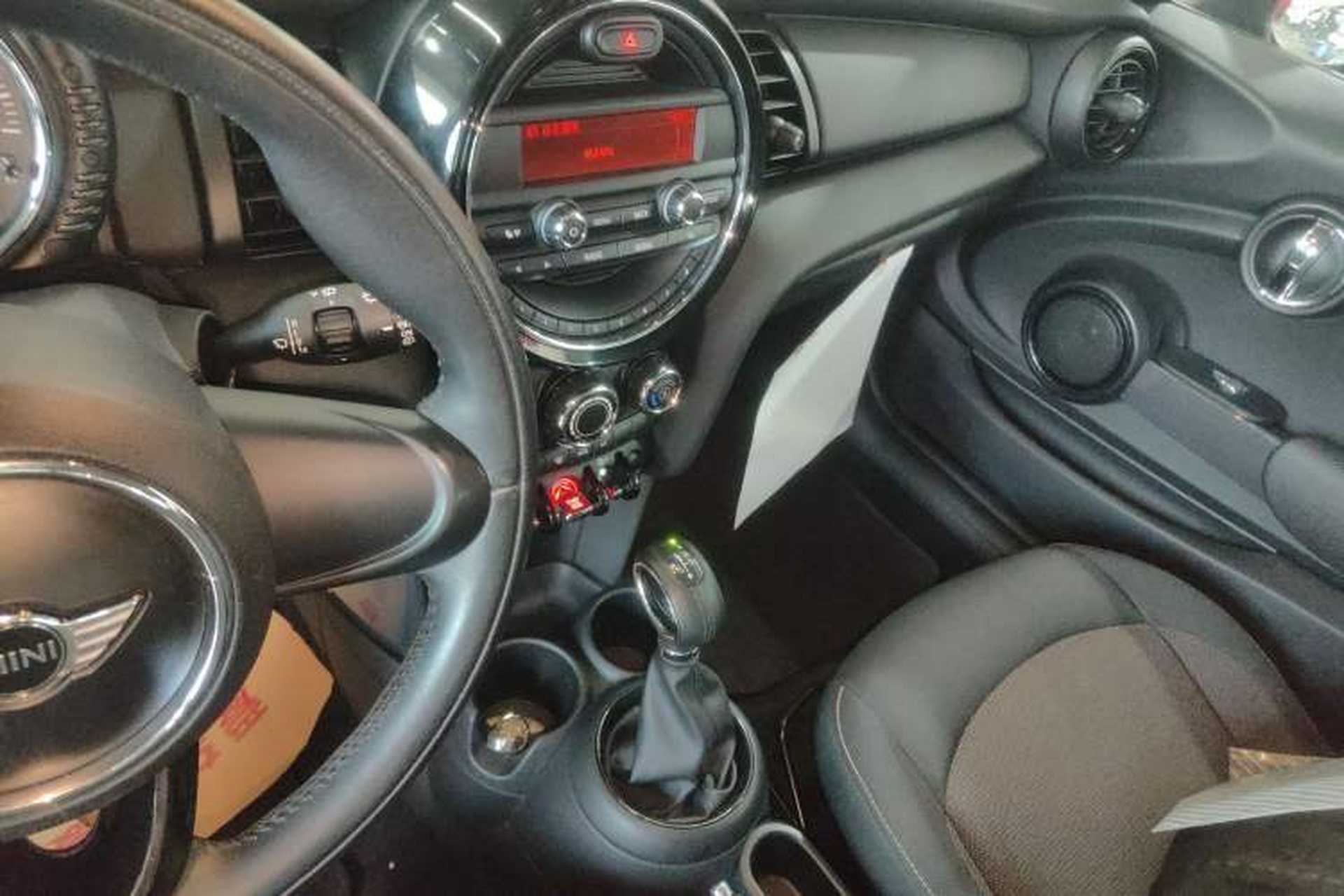 Used MINI 2014 1.2T ONE Audio And AC Panel