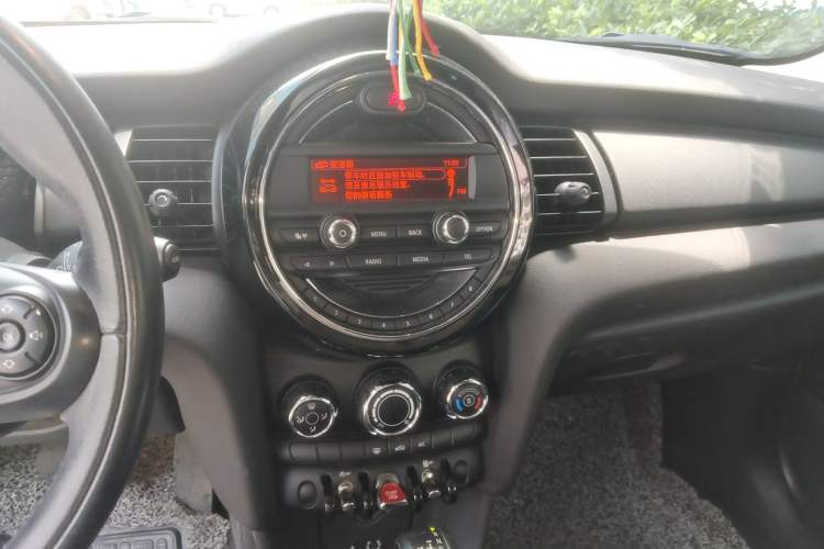 Used MINI 2014 1.2T ONE+ Audio And AC Panel