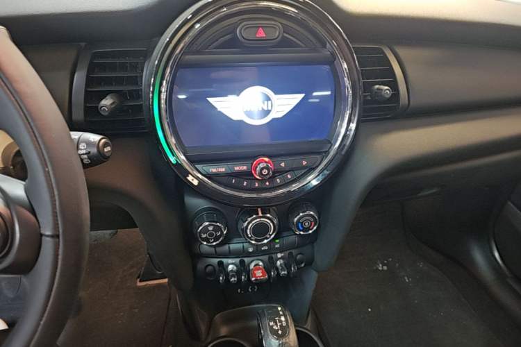 Used MINI 2014 1.2T ONE+ Audio And AC Panel