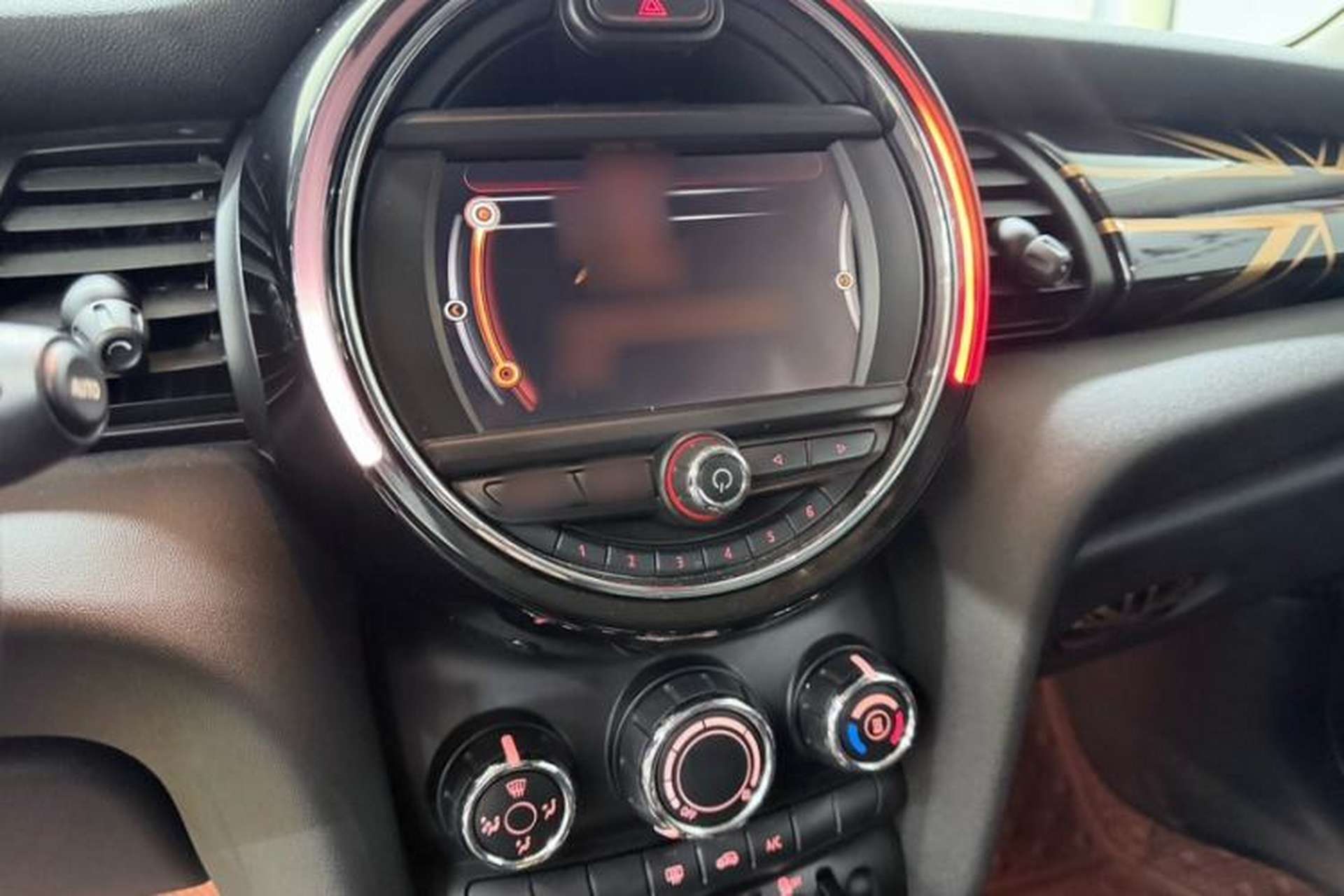 Used MINI 2014 1.5T COOPER Fun Audio And AC Panel