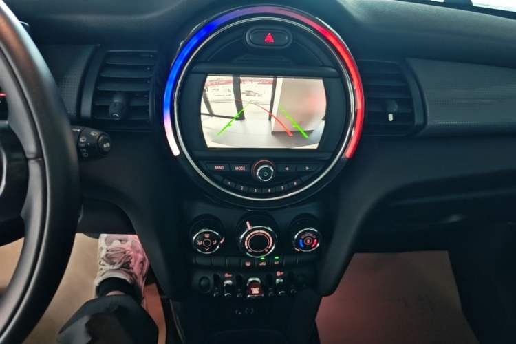 Used MINI 2014 1.5T COOPER Fun Audio And AC Panel