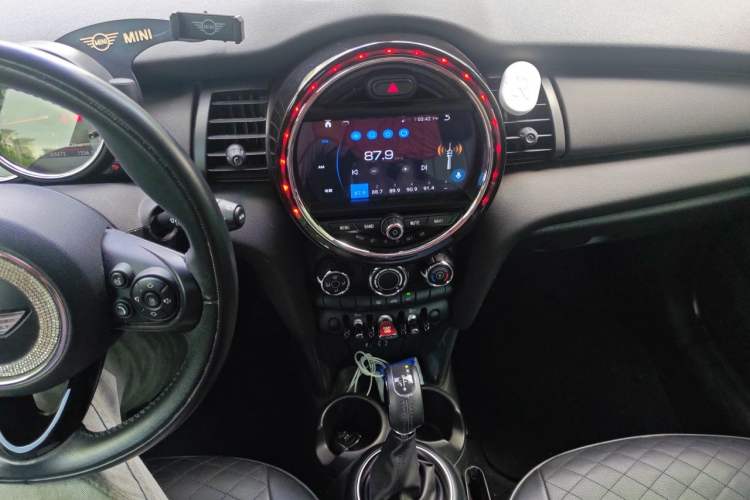 Used MINI 2014 1.2T ONE+ Audio And AC Panel