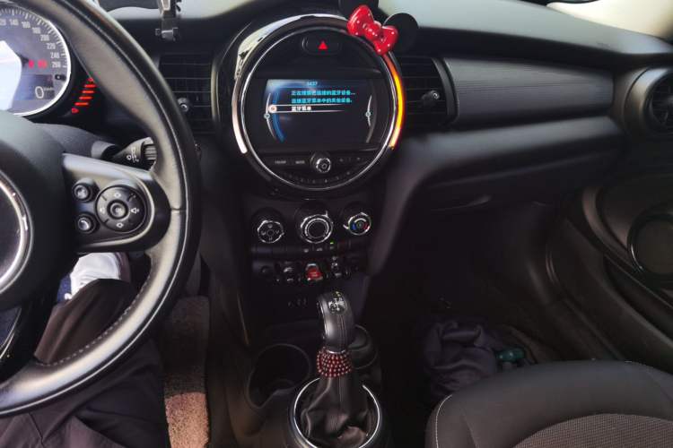 Used MINI 2014 1.5T COOPER Fun Audio And AC Panel