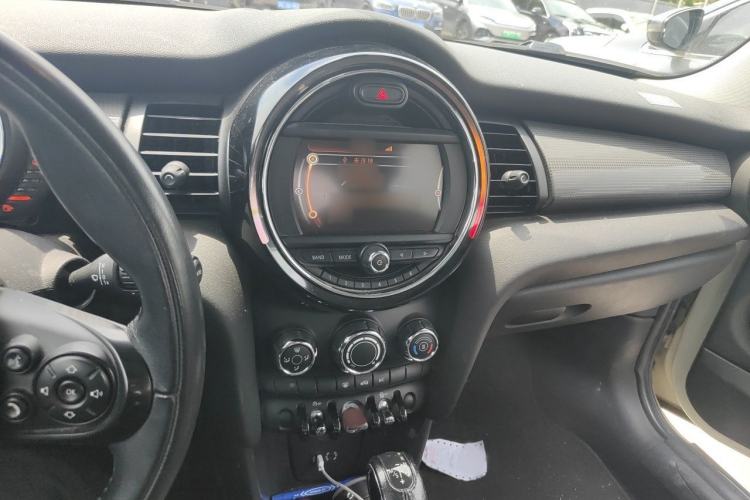 Used MINI 2014 1.5T COOPER Fun Audio And AC Panel