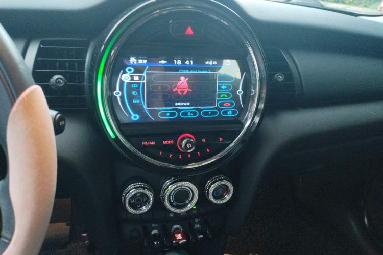 Used MINI 2014 1.2T ONE+ Audio And AC Panel