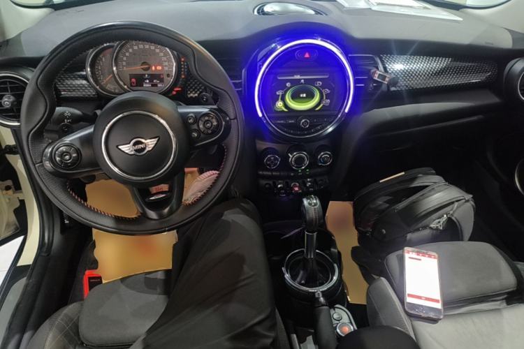 Used MINI 2014 2.0T COOPER S Fun Center Console