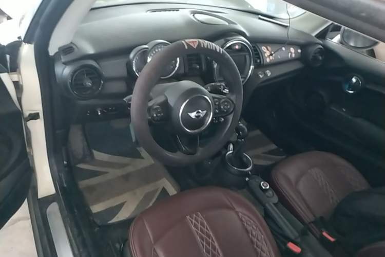 Used MINI 2014 1.5T COOPER Fun Center Console