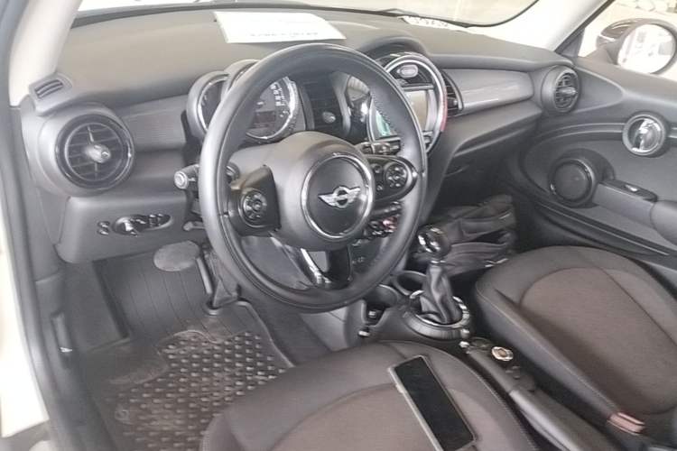 Used MINI 2014 1.5T COOPER Fun Center Console