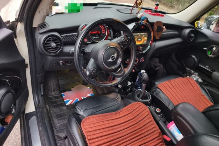 Used MINI 2014 2.0T COOPER S Excitement Center Console