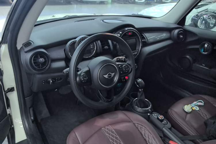 Used MINI 2014 1.5T COOPER Fun Center Console
