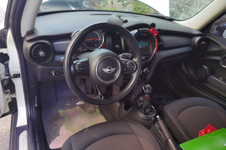Used MINI 2014 1.5T COOPER Fun Center Console