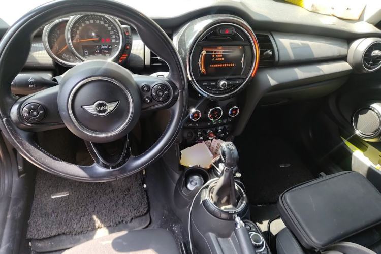 Used MINI 2014 1.5T COOPER Fun Center Console