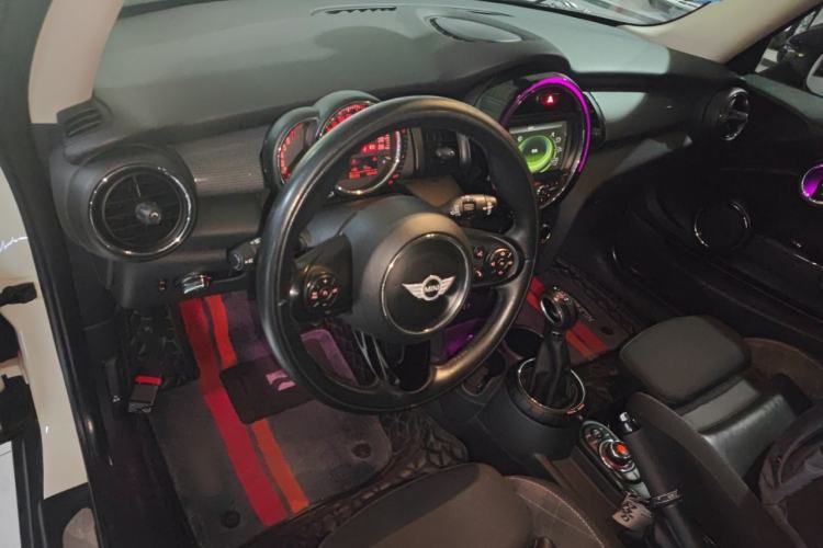 Used MINI 2014 1.5T COOPER Fun Center Console