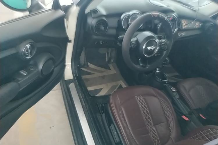 Used MINI 2014 1.5T COOPER Fun Driver Seat