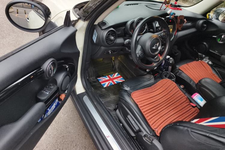Used MINI 2014 2.0T COOPER S Excitement Driver Seat