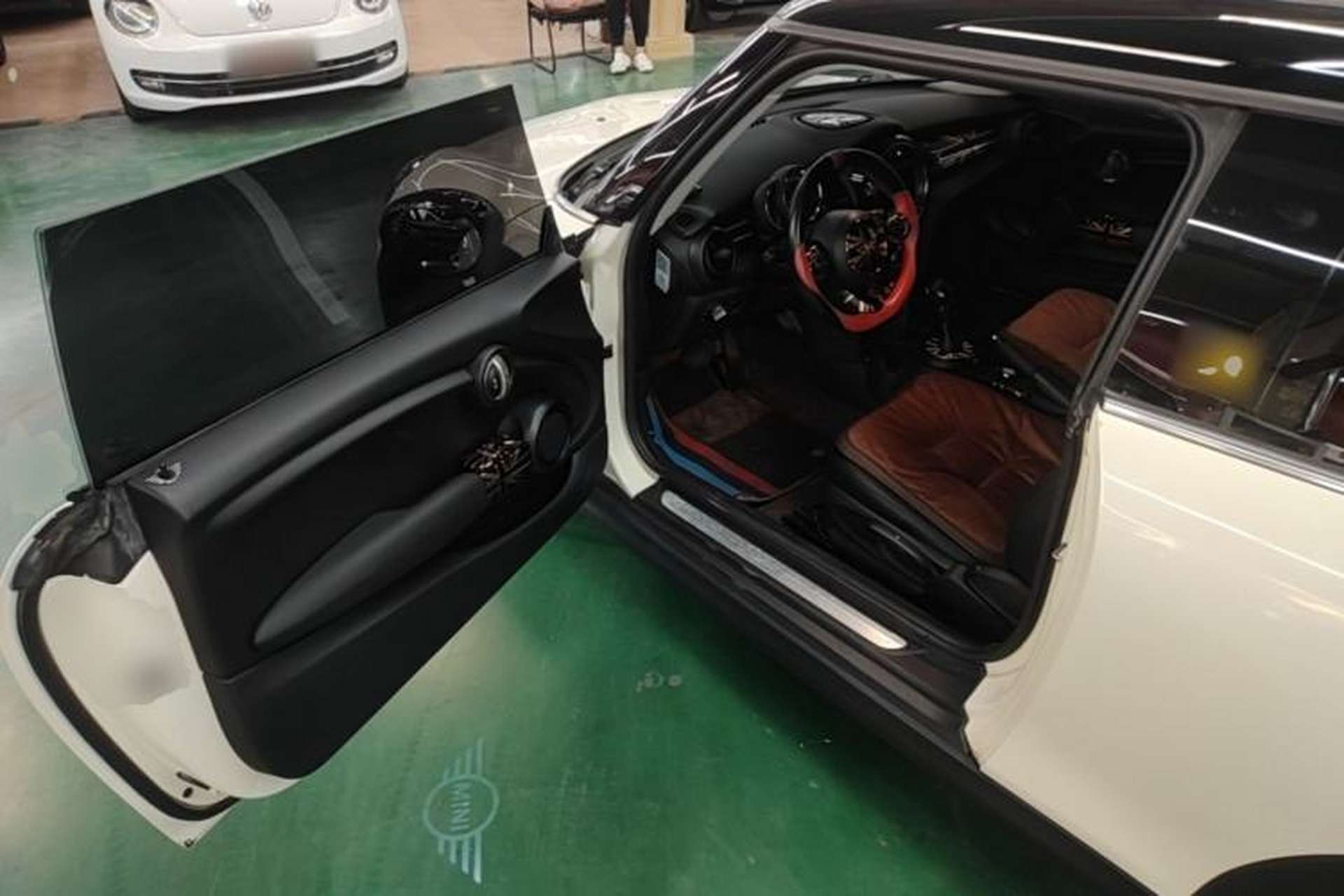 Used MINI 2014 1.5T COOPER Fun Driver Seat