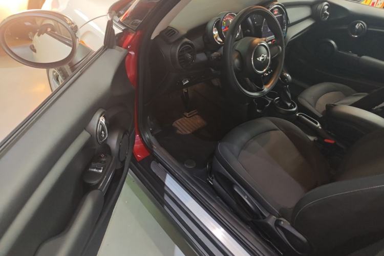 Used MINI 2014 1.2T ONE Driver Seat